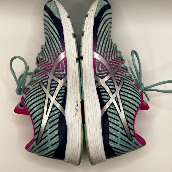Women’s 6.5 ASICS Gel-Hyper Tri 3 - Picture 3 of 5